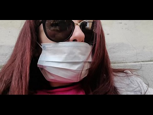 ❤️ Nicoletta es venja del seu veí i fa pipí al seu garatge (Quarentena italiana especial Covid19) ❌ Sexe a nosaltres ☑