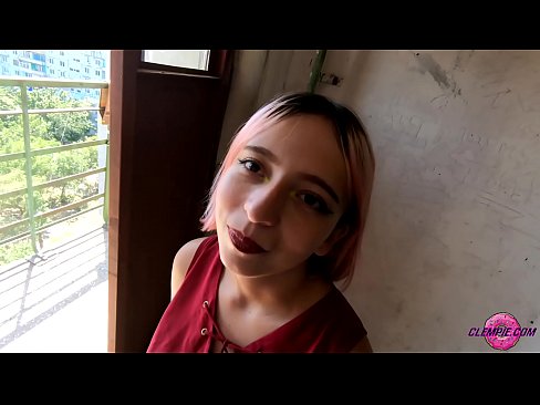 ❤️ Student Sensual xucla un desconegut a l'Outback - Cum a la cara ❌ Sexe a nosaltres ☑
